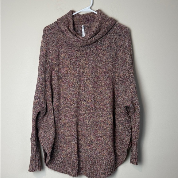 leo and nicole Sweaters - Leo and Nicole Multicolor Cowl Neck Poncho Sweater Size M